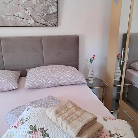 Lea Apartament